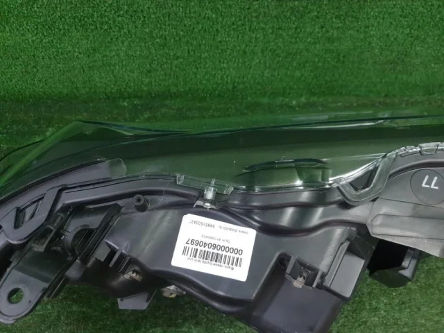 Фара левая для Toyota Land Cruiser J300 2021+ на фотографиях