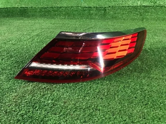 Фонарь правый для Mercedes-Benz S class C217 rest 2017-2020 на фотографиях