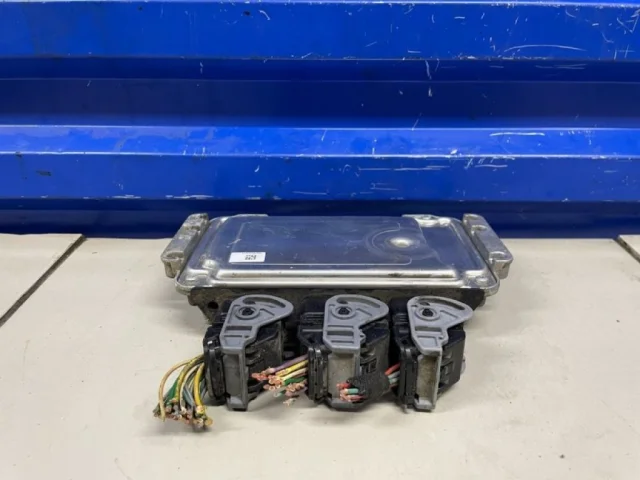 Блок управления двигателем для Citroen C4 Хэтчбек 2004-2011 на фотографиях