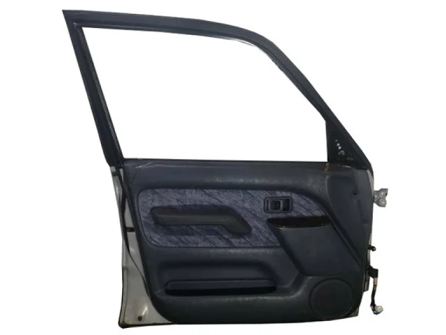 Двери для Toyota Land Cruiser 90 1995-1997 на фотографиях