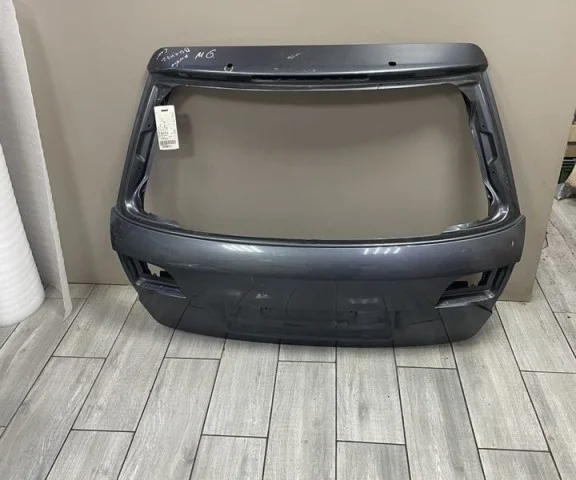 Крышка багажника для Audi A4 B7 Avant 2004-2008 на фотографиях