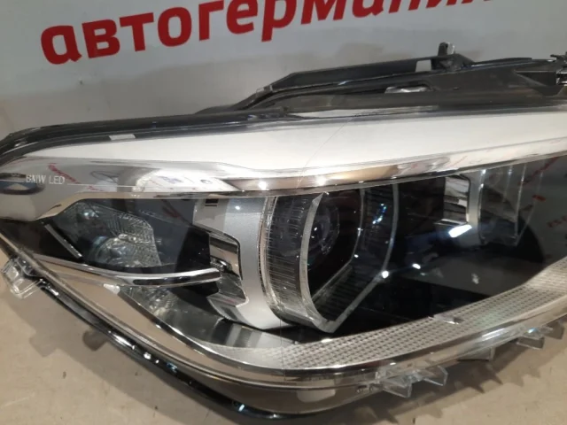 Фара правая для BMW 1er Ф20 rest.1 2015-2020 на фотографиях