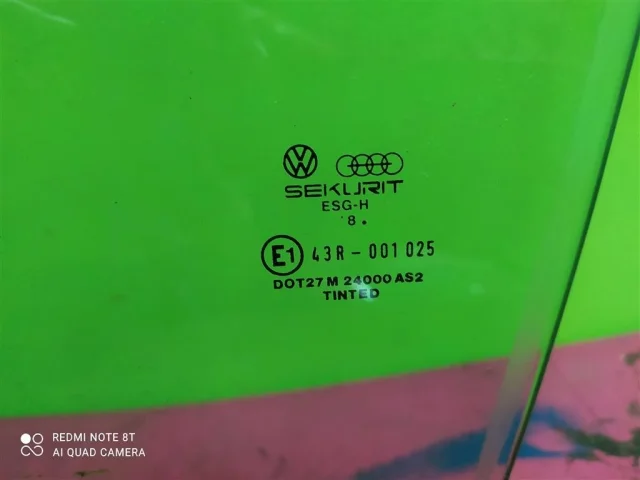 Стекло двери переднее левое для Volkswagen Passat Variant (B4, Typ 3A) 1993-1997 на фотографиях