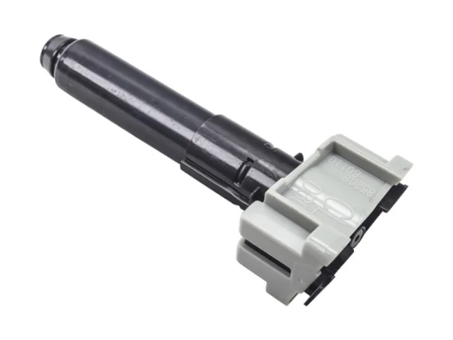 Фароомыватель левый для Toyota Land Cruiser J200 Rest2 2015-2021 на фотографиях