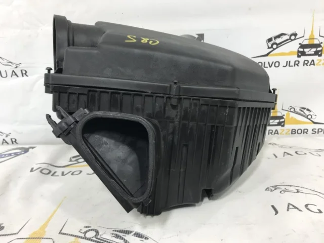 Воздушный фильтр для Volvo XC60 Y20 2008-2017 на фотографиях