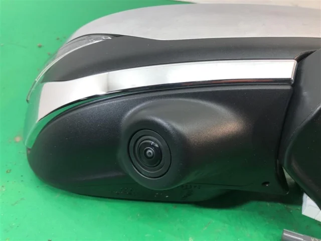 Зеркало заднего вида (в салоне) для Subaru Legacy BN 2017+ на фотографиях