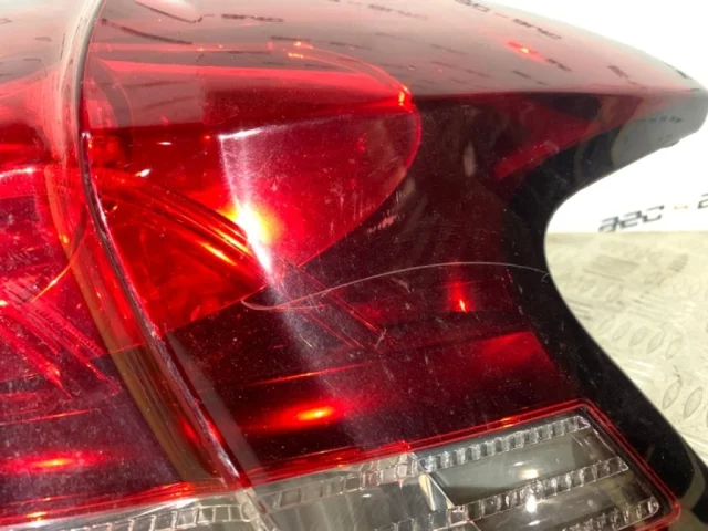 Фара правая для Citroen DS4 2011-2016 на фотографиях