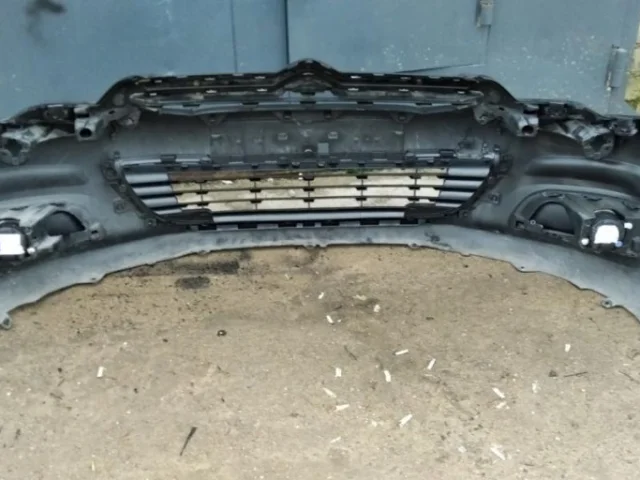 Бампер передний для Citroen C4 Седан 2010-2016 на фотографиях