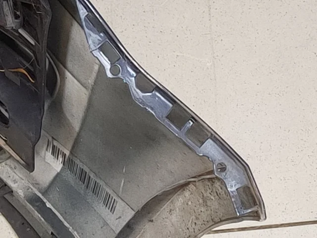 Бампер передний для Ford Galaxy CD340 2006-2015 на фотографиях