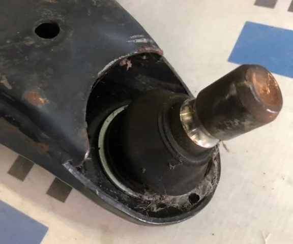 Рычаг задний левый нижний для Infiniti QX 56 2010-2014 на фотографиях