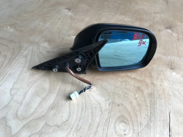 Стекла и зеркала для Subaru Legacy BL/B13 2003-2009 на фотографиях