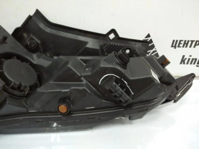 Фара правая для Hyundai Tucson NX4 2020+ на фотографиях