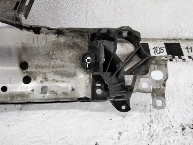 Панель радиатора (телевизор) для Porsche Macan 95B 2014-2023 на фотографиях