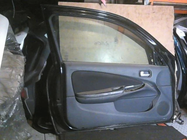 Дверь передняя левая для Nissan Almera N16 Хэтчбек 3dr 2000-2006 на фотографиях