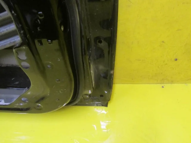 Накладка на дверь передняя левая для BMW 5er G30 2016-2023 на фотографиях