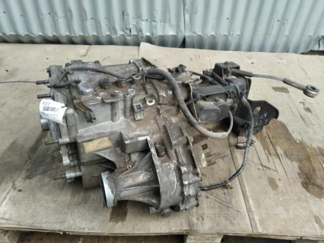 Раздатка для Mitsubishi Pajero V70 5dr (JDM) 1999-2006 на фотографиях