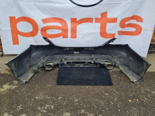 Бампер задний для Mercedes-Benz C class C205 2014-2020 на фотографиях