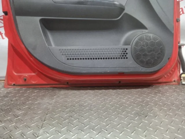 Накладка на дверь передняя левая для Hyundai Getz 2002-2011 на фотографиях