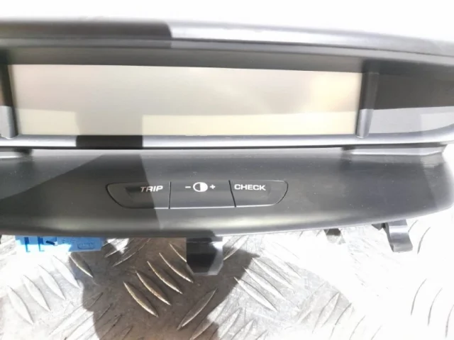 Приборная панель для Citroen C4 Хэтчбек 2004-2011 на фотографиях