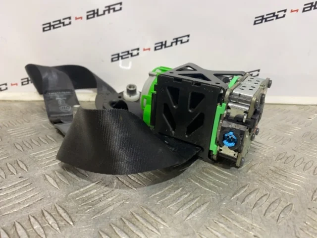 Ремень безопасности передний левый для Citroen C4 Хэтчбек 2010-2016 на фотографиях