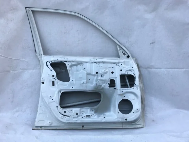 Дверь передняя левая для Subaru Forester SH 2008-2012 на фотографиях