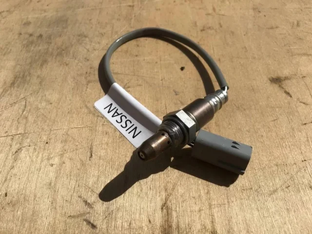 Лямбда-зонд (верхний) для Nissan X-Trail T31 RU 2007-2014 на фотографиях