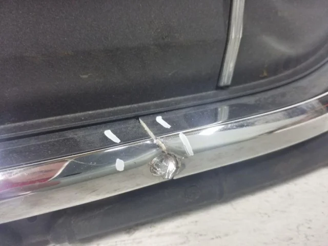 Решетка радиатора левая для Audi Q8 4M 2018-2023 на фотографиях