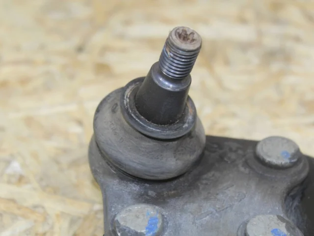 Рычаг передний левый нижний для Volkswagen Polo V (6C) Седан 2015-2020 на фотографиях