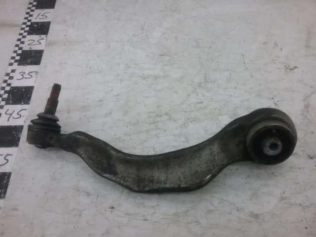 Рычаг передний правый нижний для BMW 5er G30 2016-2023 на фотографиях