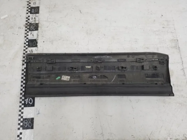 Стекло двери заднее правое для Volkswagen Touareg III (CR) 2018+ на фотографиях