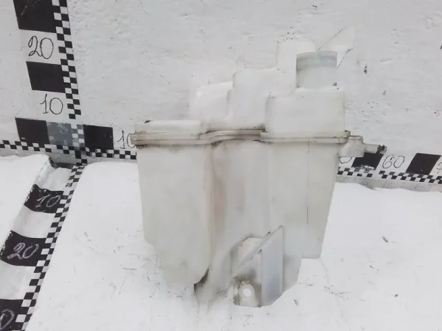 Бачок стеклоомывателя передний для Nissan Juke YF15 JDM 2010-2014 на фотографиях