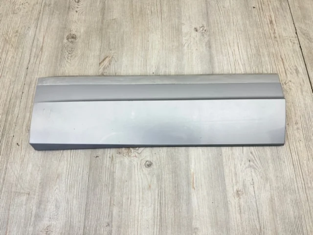 Стекло двери заднее правое для Volkswagen Touareg III (CR) 2018+ на фотографиях