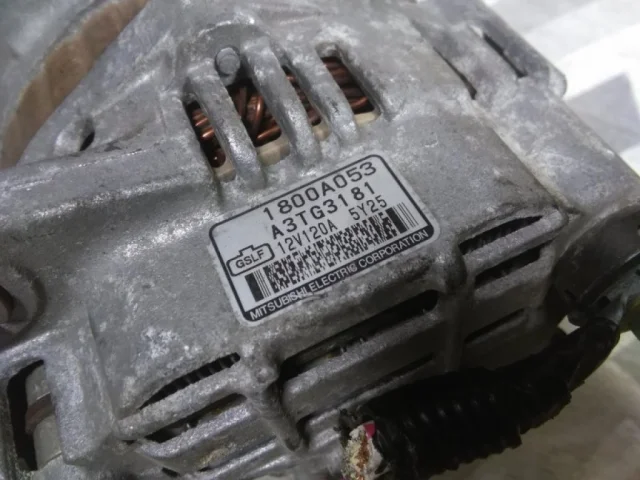 Генератор для Mitsubishi Lancer 10 Хэтчбек CY 2007-2010 на фотографиях