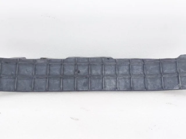 Усилитель переднего бампера для Infiniti QX 80 2013-2022 на фотографиях