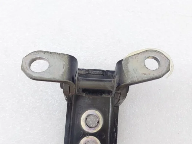 Петля двери передней левой верхняя для Nissan X-Trail T32 JDM 2013-2022 на фотографиях