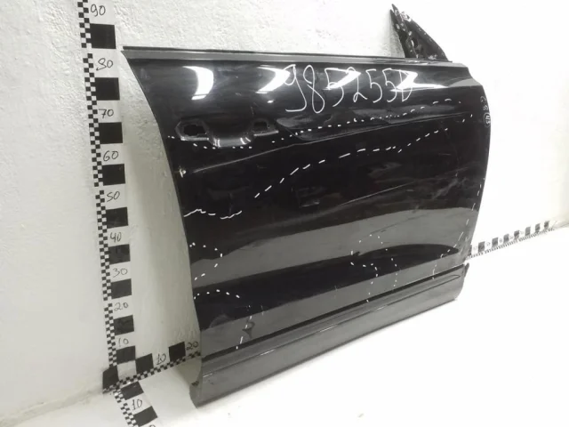 Дверь передняя правая для Audi Q8 4M 2018-2023 на фотографиях