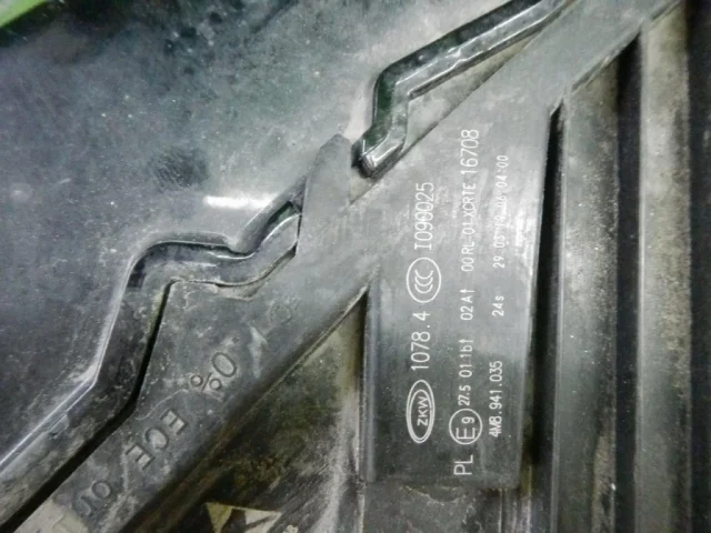 Фара левая для Audi Q8 4M 2018-2023 на фотографиях