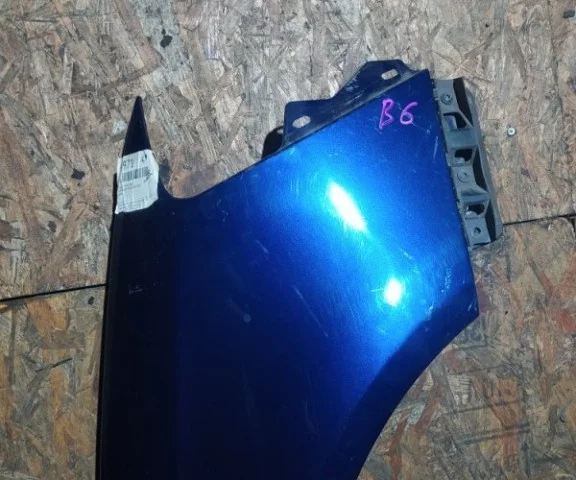 Крылья для Volkswagen Passat Variant (B6, Typ 3C) 2004-2010 на фотографиях