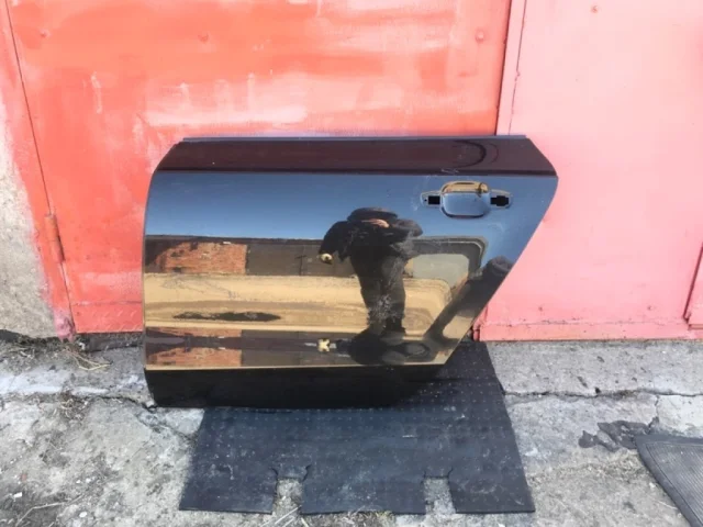 Дверь задняя левая для Audi A7 4G 2010-2014 на фотографиях