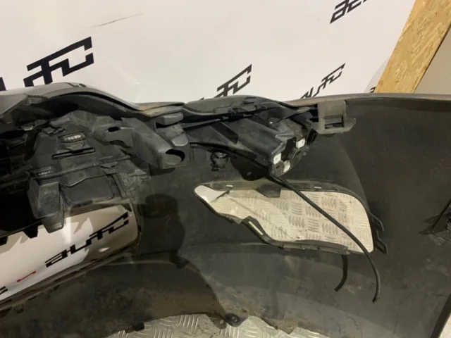 Усилитель переднего бампера для Citroen DS4 2011-2016 на фотографиях