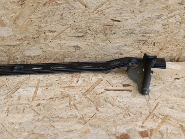 Кронштейн подушки двигателя для Toyota Land Cruiser 200 (JDM) 2007-2013 на фотографиях