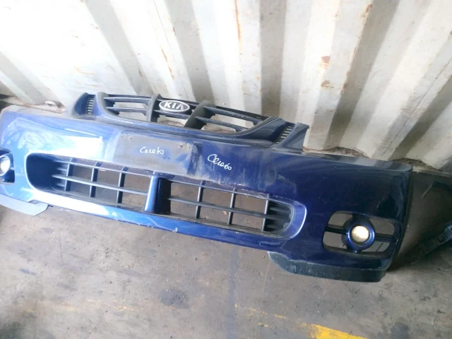 Бампер передний для Kia Cerato LD Хэтчбек 2004-2008 на фотографиях