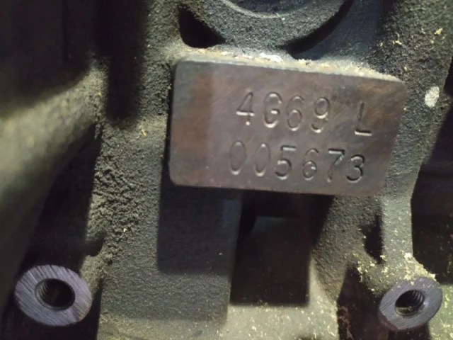 Двигатель без навесного для Mitsubishi Galant Седан DJ1A 2005-2012 на фотографиях