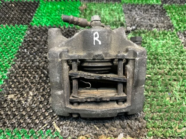 Суппорт задний правый для Lexus IS Седан GSE20,21,25, ALE20 (US, EU) 2006-2013 на фотографиях