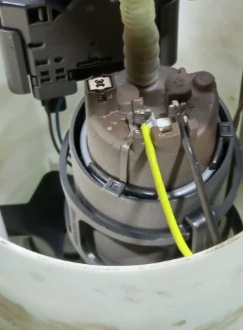 Корпус бензонасоса для Skoda Octavia A5 на фотографиях