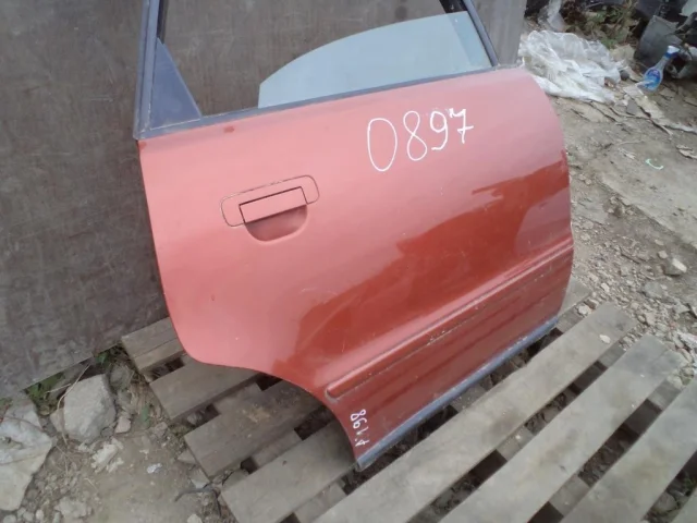 Двери для Audi A4 B5 Avant 1994-2001 на фотографиях