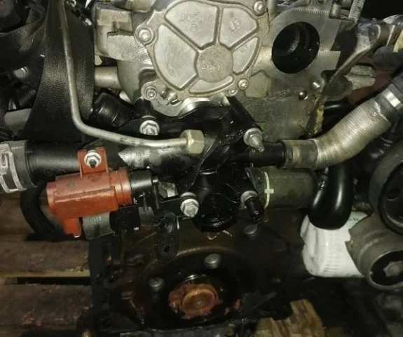 Продажа двигателя D4204T