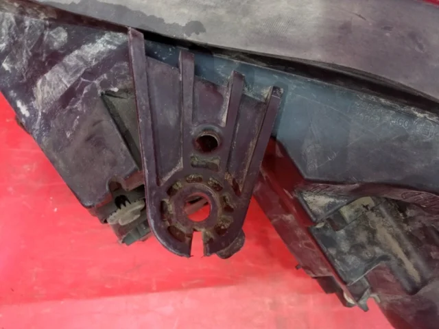 Фара правая для SsangYong Actyon CK rest 2013-2014 на фотографиях