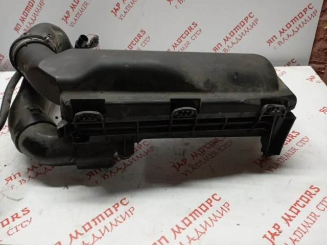 Корпус воздушного фильтра для Citroen C4 Хэтчбек 2010-2016 на фотографиях