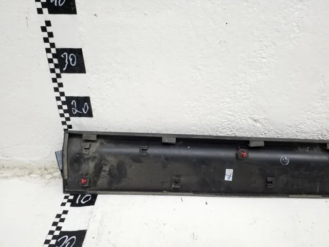 Накладка на дверь передняя левая для Hyundai Creta 2 SU2 2021+ на фотографиях